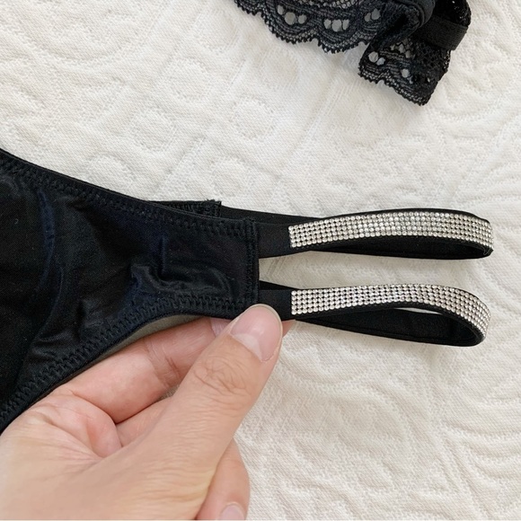 Victoria's Secret Very Sexy Set, Thong and Push-Up Corset Top in Black - Picture 12 of 14